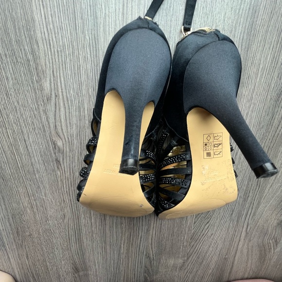 NINE WEST sexy cage satin sandal heels - Picture 5 of 6